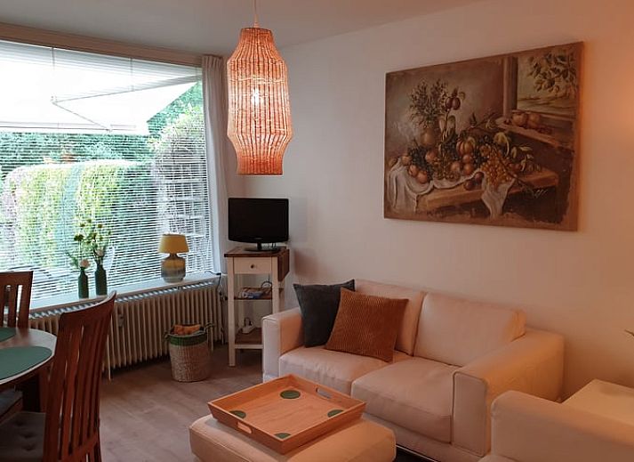 Vakantiehuis in Otterlo biedt een charmante tuin met terras, omgeven door de natuur van de Veluwe, Gelderland.