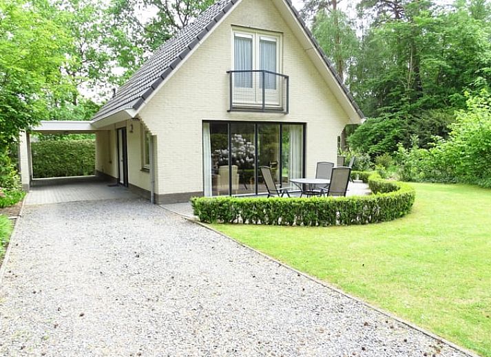 Verblijf 322711 • Vakantiewoning Veluwe • Luxe 4 persoons vakantiehuis met jacuzzi in de bossen nabij
