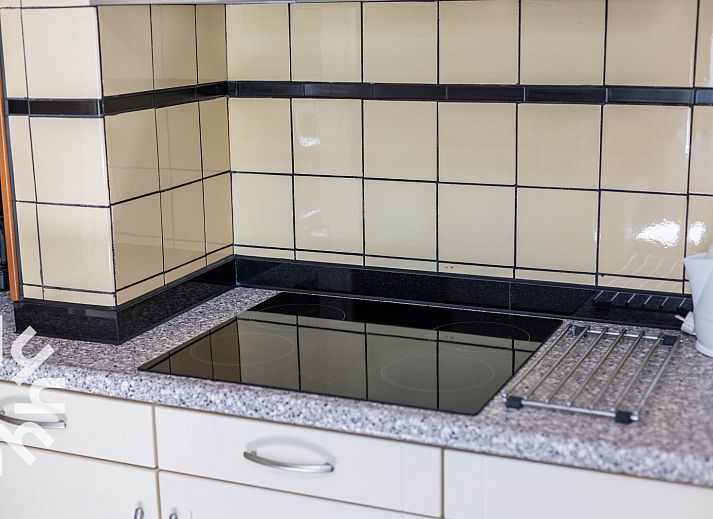 Adembenemend uitzicht op regenboog bij DG1439 vakantiehuis in Epe, Veluwe.