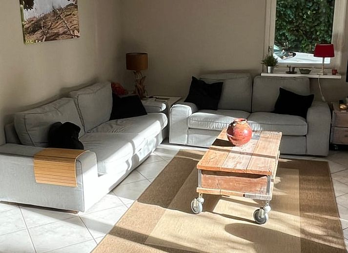 Huisje in Epe, een charmant vakantiehuis omringd door de natuur van de Veluwe in Gelderland. Geniet van rust en prachtige bossen.