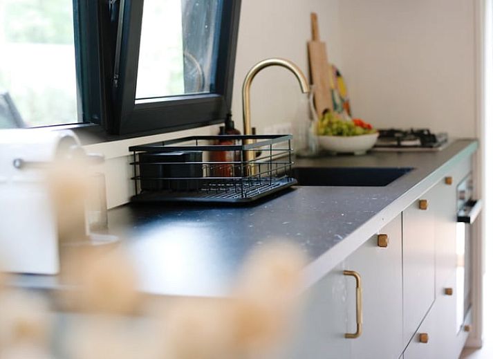 Knusse slaapkamer in Huisje in Nunspeet, vakantiehuis in de Veluwe, Gelderland.