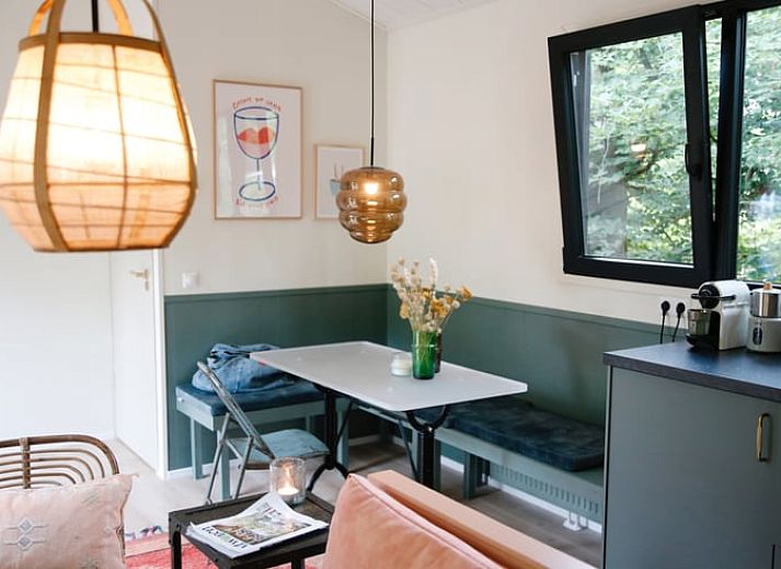 Knusse slaapkamer in Huisje in Nunspeet, vakantiehuis in de Veluwe, Gelderland.