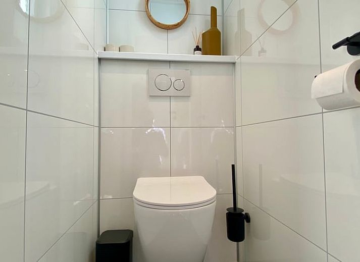 Ferienhaus in Nunspeet, Veluwe, Gelderland, umgeben von gruener Natur. Geniessen Sie die Ruhe und die Terrasse in diesem schoenen Ferienhaus.