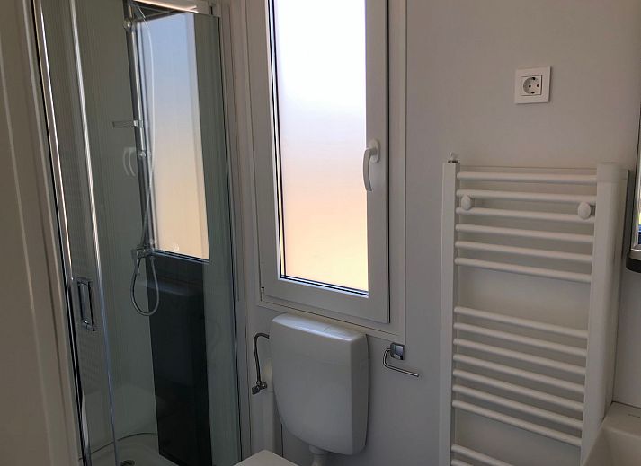 Vrijstaande woning in Nunspeet, Veluwe: modern vakantiehuis met ruime veranda, ideaal gelegen in het groene hart van Gelderland.