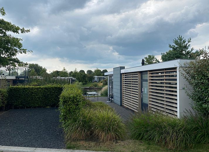 Chalet in Nunspeet met moderne architectuur op de Veluwe, Gelderland.