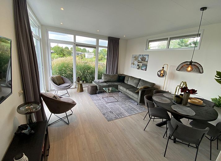 Chalet in Nunspeet met moderne architectuur op de Veluwe, Gelderland.