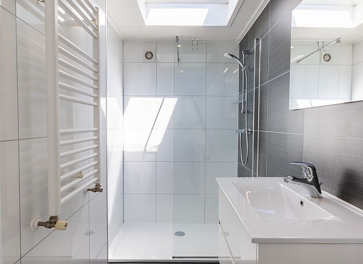 Veranda van Vrijstaande woning in Nunspeet, vakantiehuis op de Veluwe, Gelderland.