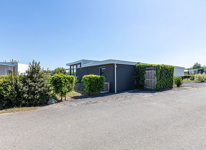 Veranda van Vrijstaande woning in Nunspeet, vakantiehuis op de Veluwe, Gelderland.