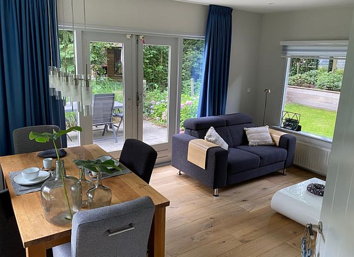 Moderne binnenruimte van vakantiehuisje in Lunteren, Veluwe, Gelderland.