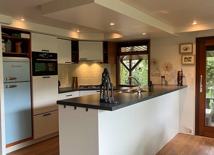 Cottage in Lunteren in the Veluwe, cottage with garden view in Gelderland.