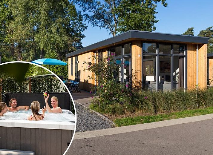 Geniet van ontspanning in de jacuzzi bij Module 5 personen Wellness (Spa) in Lunteren, Veluwe, vakantiehuis.