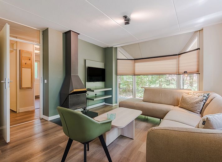Landgoed 't Loo 4-persoons bungalow 4C1 in Oldebroek, Veluwe. Geniet van de groene omgeving en rustieke uitstraling van dit vakantiehuis in Gelderland.