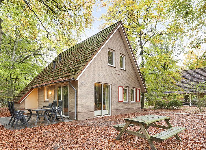 Kinderkamer in Landgoed 't Loo 6-persoons kinderbungalow 6CK, Oldebroek, Veluwe, met speelhoek en eenpersoonsbed.