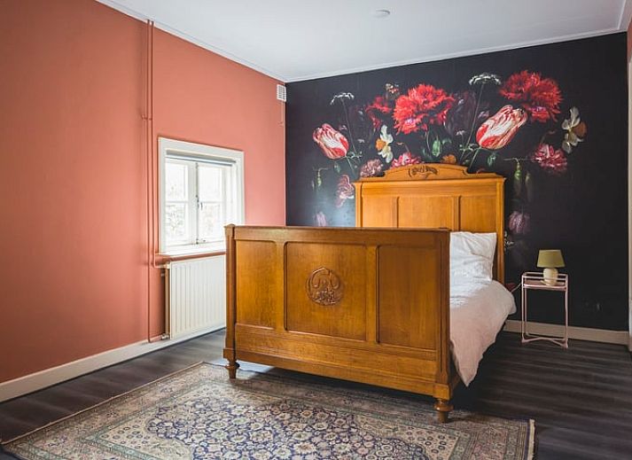 Rustieke achterkant van Huisje in Uddel, vakantiehuis in Veluwe, gelegen in een bosrijke omgeving, Gelderland.