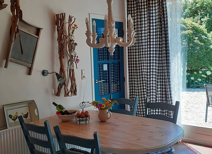 Cozy kitchen in Cottage in Heerde, Veluwe vacation home in Gelderland.