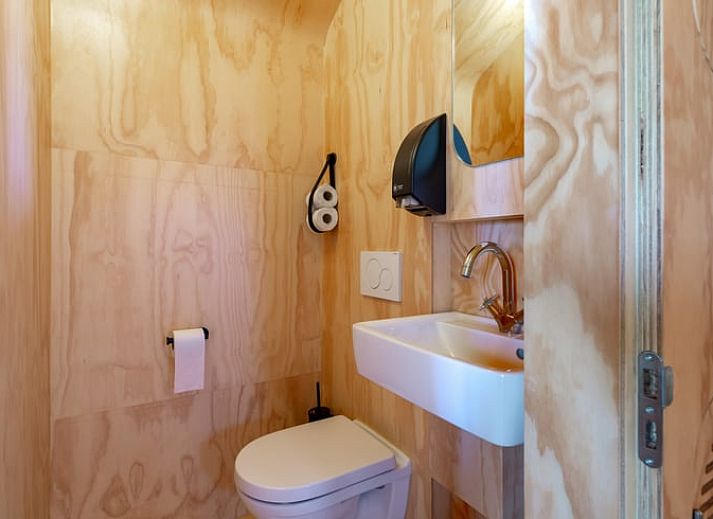 Charmantes Ferienhaus in Apeldoorn mit Blick auf die gruenen Waelder der Veluwe.