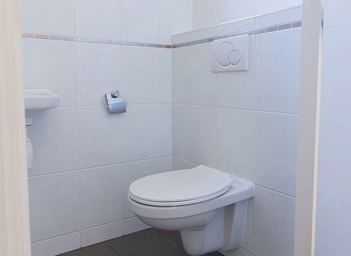 Geraeumige Terrasse mit Grill im Haus in Hattemerbroek, Ferienhaus in der Veluwe.