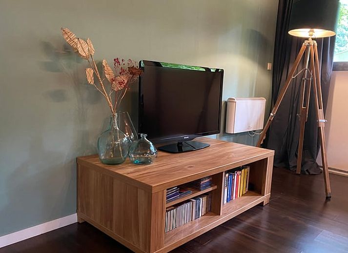 Sunny terrace of Cottage in Hattem, vacation home in Veluwe, Gelderland.
