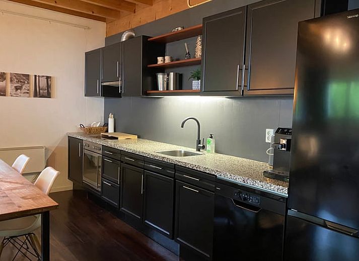 Sunny terrace of Cottage in Hattem, vacation home in Veluwe, Gelderland.