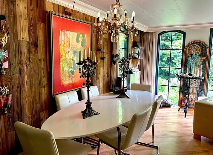 Helles Wohnzimmer in Cottage in Doornspijk, Ferienunterkunft in Doornspijk, Veluwe.