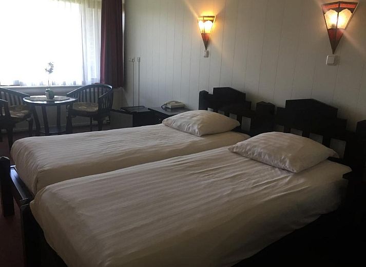 Stijlvolle badkamer in Hotel Den Helder, vakantie appartement aan de Noordzeekust in Den Helder, Noord-Holland.