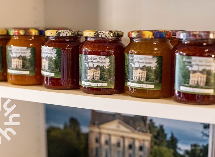 DG1763 Ferienhaus in Loenen Veluwe mit klassischer Backsteinfassade und grossem Garten.