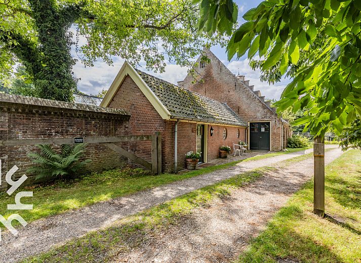 Das Schwimmbad bei DG1763 Ferienhaus Loenen Veluwe bietet Entspannung und Spass.
