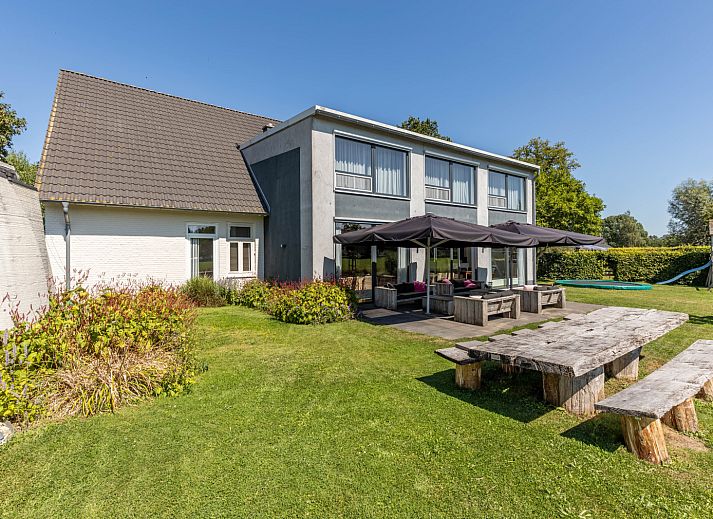 Holiday home DG2126 in Teuge, Veluwe, with a sunny terrace and spacious garden in the green province of Gelderland.