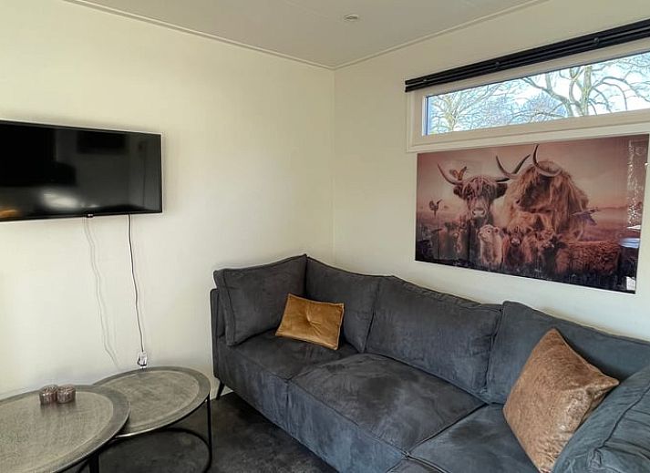 Modern vacation accommodation Cottage in Lieren with French doors, Veluwe, Gelderland.