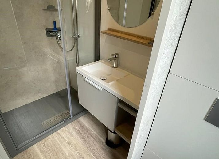 Gezellig terras bij Vakantiehuis in Lieren, Veluwe, Gelderland met uitzicht op de natuur.