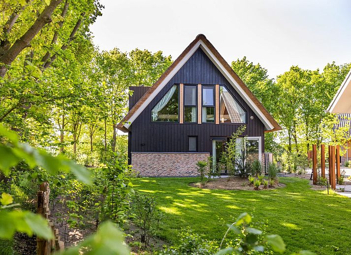Guest house 325538 - Holiday property Veluwe - Boerderij Villa met Binnenzwembad & Wellness | 12 personen |