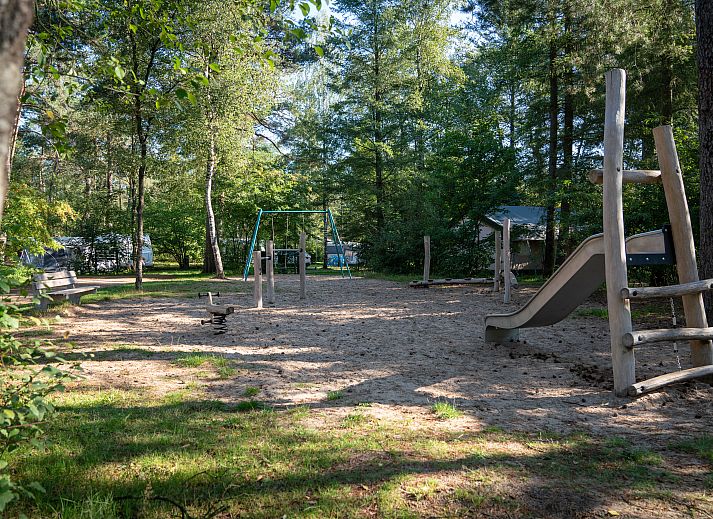 Mobile home with modern amenities at Coldenhove Comfort camping site C3, Eerbeek.