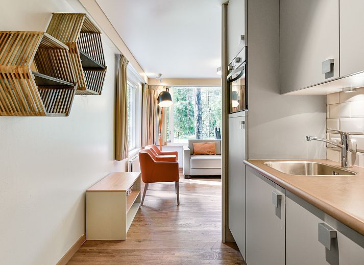 Keuken van Rabbit Hill bungalow in Nieuw Milligen, Veluwe met moderne voorzieningen.