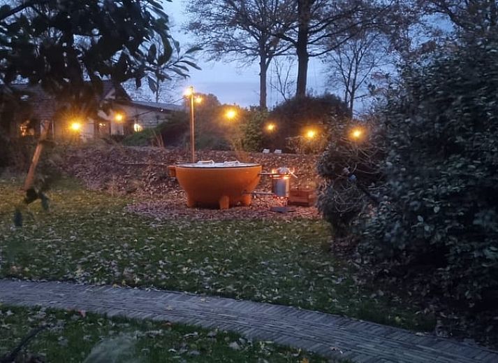 Knusse zitruimte in het vakantiehuis Huisje in Barneveld, Veluwe, Gelderland.