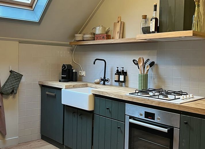 Charmante Eingangstuer von Cottage in Rozendaal, Ferienunterkunft in Veluwe, Gelderland.