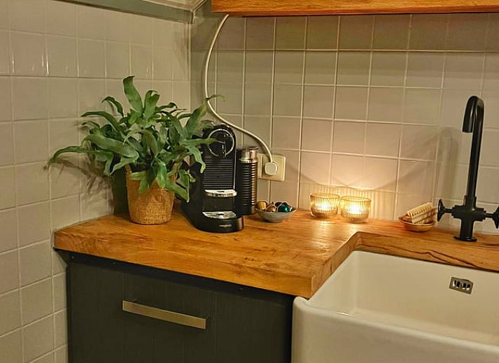 Charmante Eingangstuer von Cottage in Rozendaal, Ferienunterkunft in Veluwe, Gelderland.