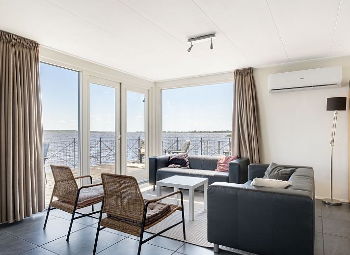 Guest house 341317 - Holiday property Noordwest Groningen - Vakantiehuis Rietwoning 17