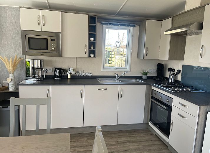 Guest house 341319 - Apartment Noordwest Groningen - Appartement Chalet in Strandnähe