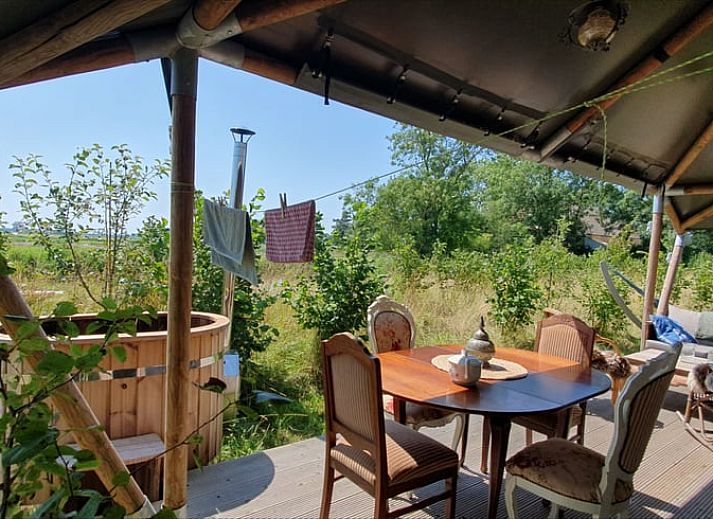 Guest house 343502 • Holiday property Noordwest Groningen • Vakantiehuis in Bedum