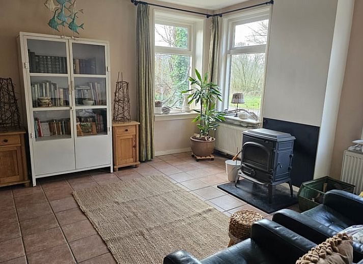 Attraktives Schlafzimmer in einem Ferienhaus in Bellingwolde, im Suedosten von Groningen.