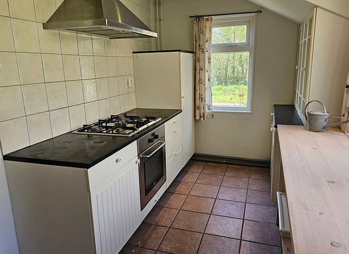 Charmante Fassade von Cottage in Bellingwolde, einem Ferienhaus im Suedosten von Groningen.
