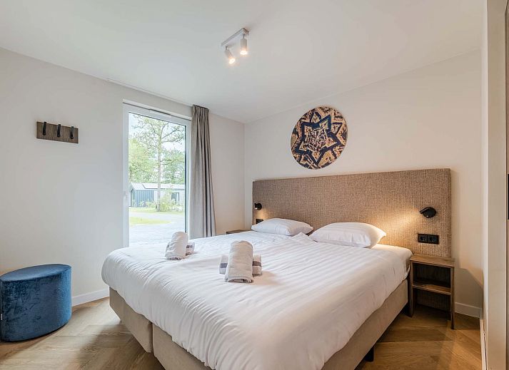 Binnenruimte van vakantiehuis in Sellingen, Zuidoost Groningen met comfortabele zithoek.