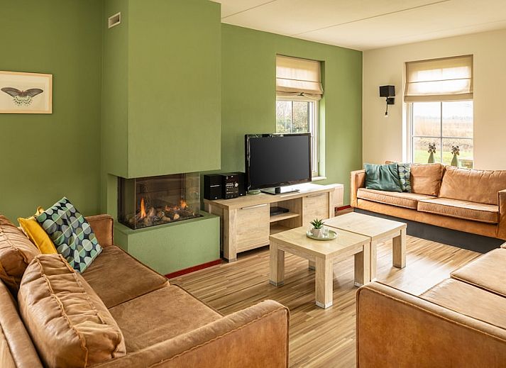 Der Bungalow Wellness 16 in Vlagtwedde, im Suedosten von Groningen, bietet ein ruhiges Urlaubserlebnis mit einem grossen Garten und einer laendlichen Umgebung.