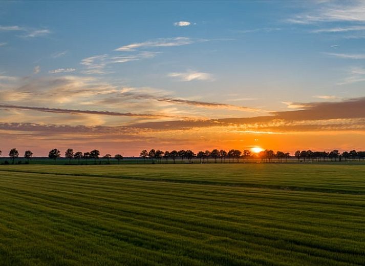 Ruime keuken in Vakantiehuis in Wedde, perfect voor familiediners in Zuidoost Groningen.