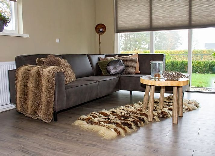 Moderne badkamer in Huisje in Marum, vakantiehuis in Zuidwest Groningen met stijlvolle inrichting.