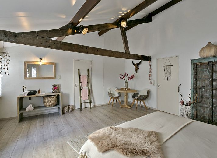 Start your day with a delicious breakfast at Bed & Wellness Het Gelukshuis, Stevensweert, Limburg.