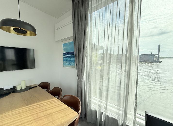 Guest house 371416 - Apartment Midden Limburg - Appartement Maasterp - Woonboot 5