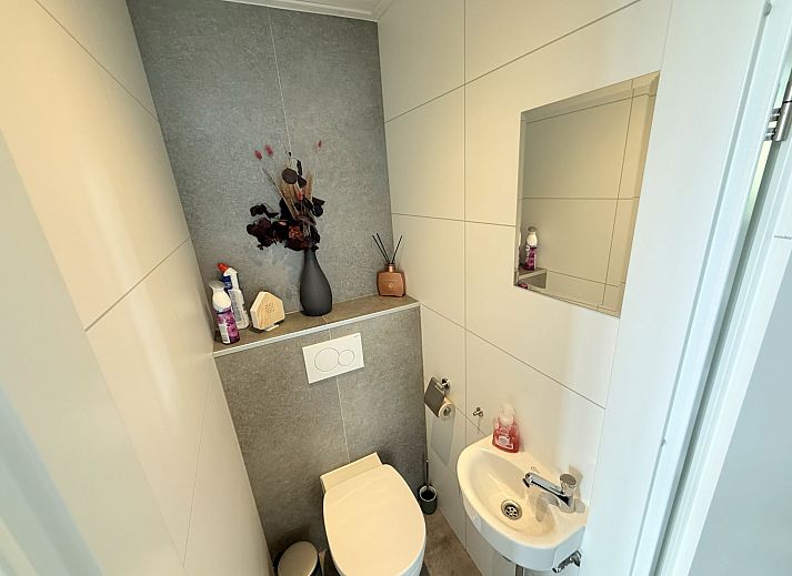 Verblijf 371420 - Appartement Midden Limburg - Appartement Maasterp - Woonboot 1