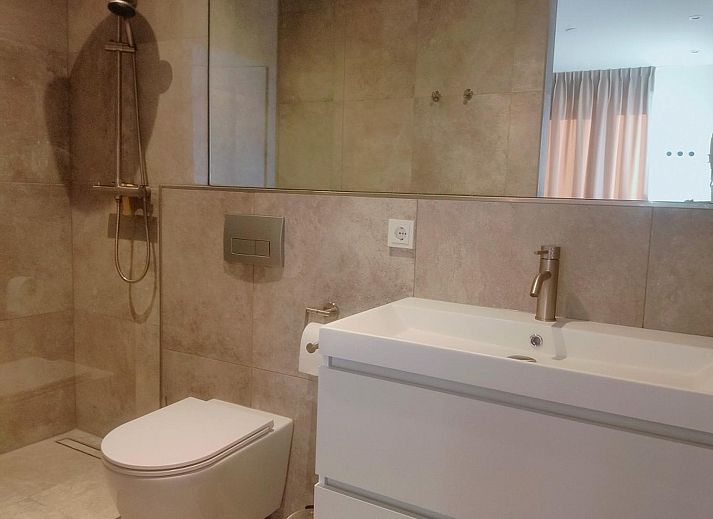 Guest house 372224 - Holiday property Midden Limburg - Waterzicht Villa Modern | 6 Pers