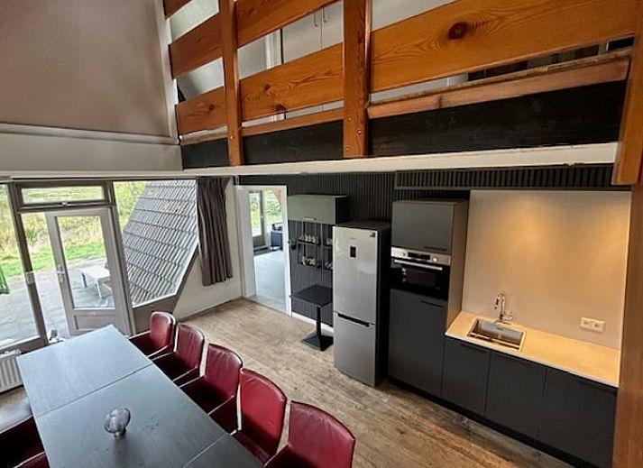 Vacation home in Stramproy, Central Limburg, surrounded by nature with sunny terrace and modern architecture.